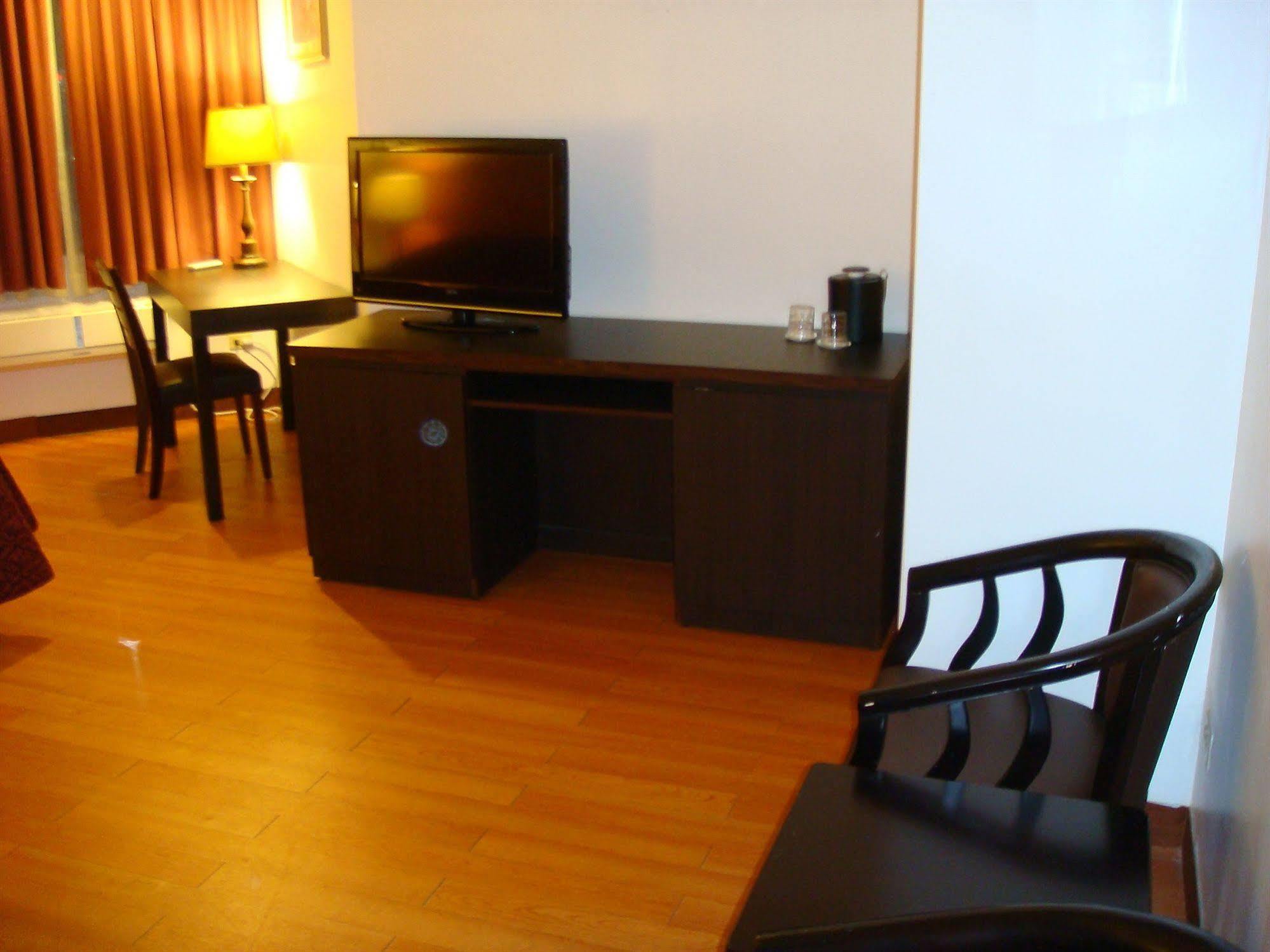 Grand Plaza Hotel Tumon Εξωτερικό φωτογραφία