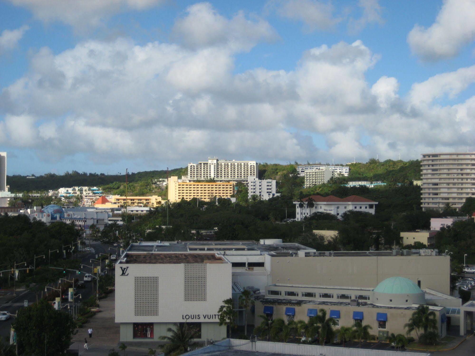 Grand Plaza Hotel Tumon Εξωτερικό φωτογραφία