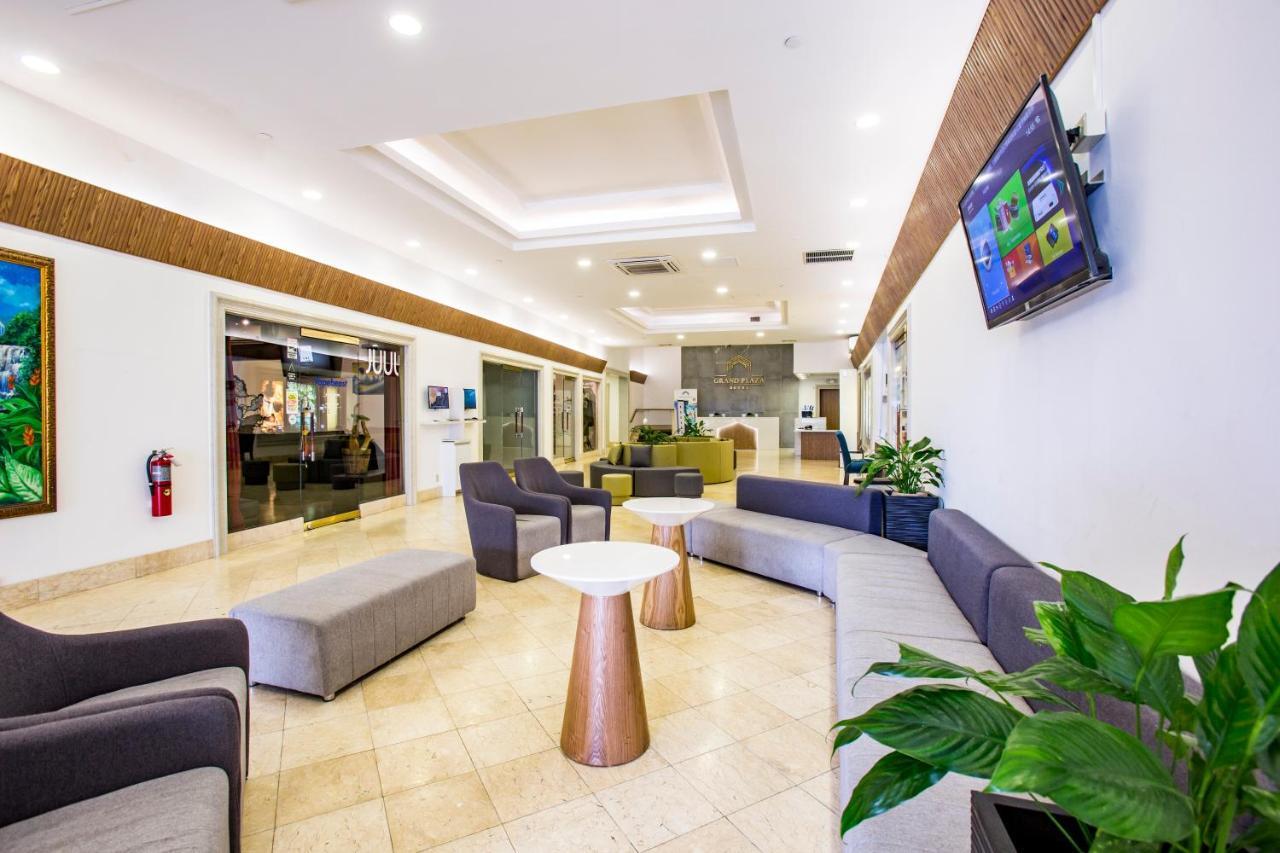 Grand Plaza Hotel Tumon Εξωτερικό φωτογραφία